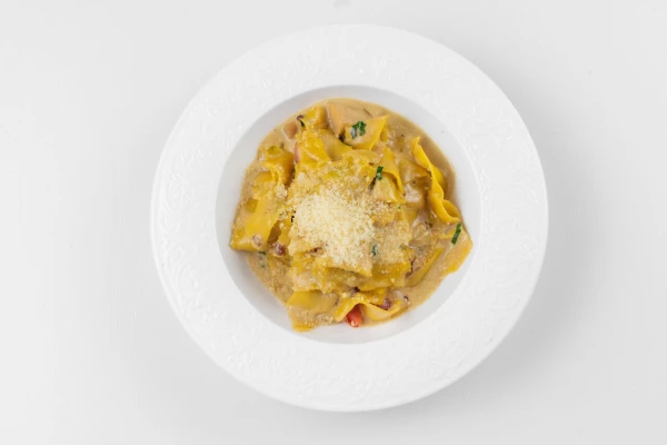 Паста с лесными грибами  и трюфельным маслом