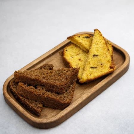 Хлебная корзина со взбитым волог маслом 