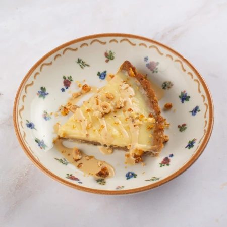 Лимонный Пай с карамелью и фундуком 