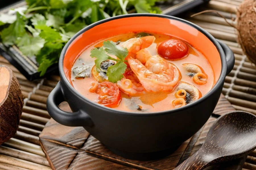 Суп Том Ям с морепродуктами