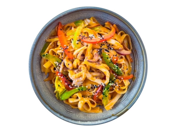 WOK с морепродуктами в соусе Том Ям