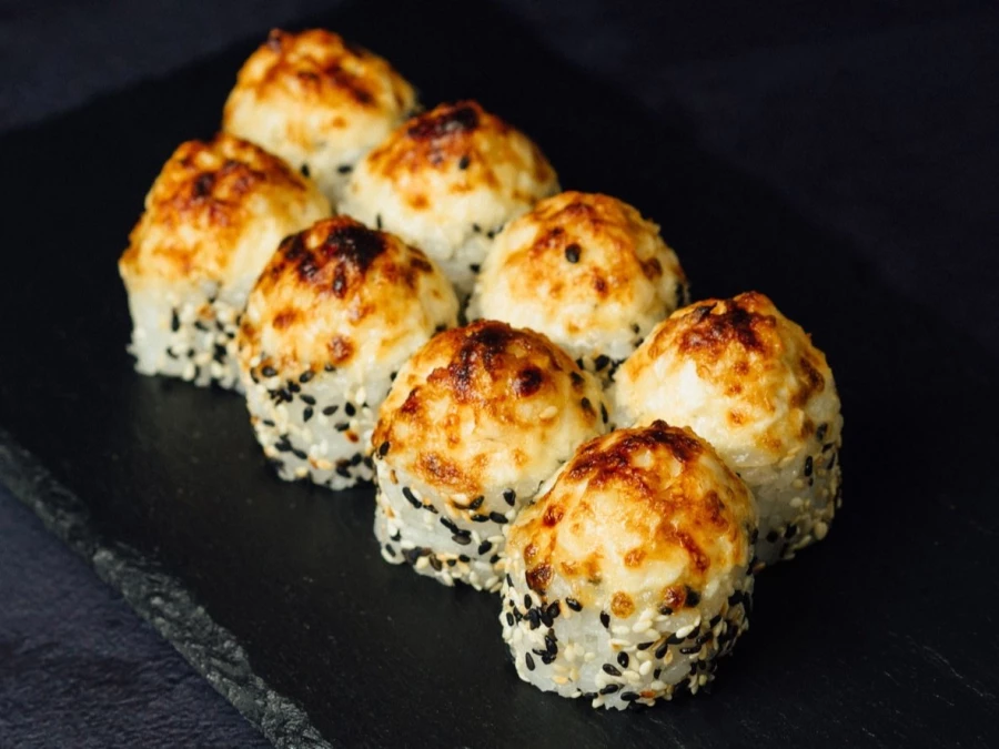 Запечённый ролл с курицей