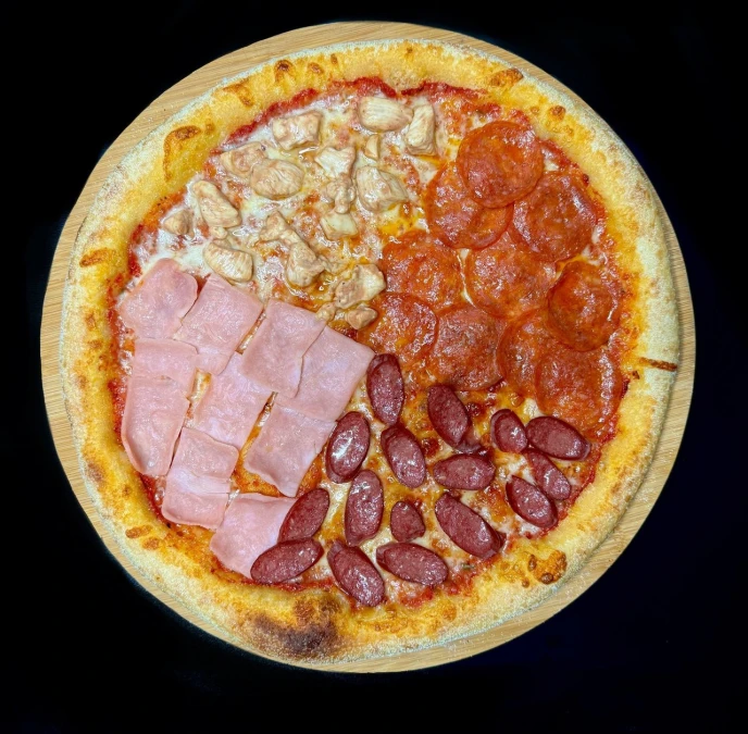 Пицца 4 мяса