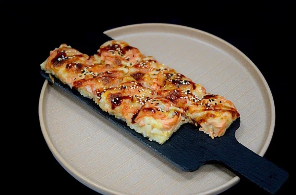 Пицца ролл с морепродуктами