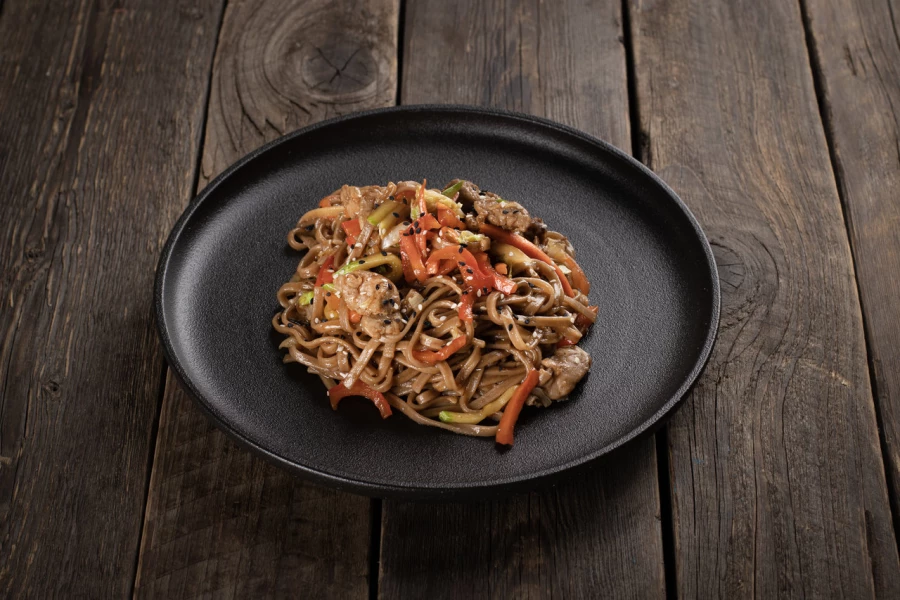 Wok со свининой