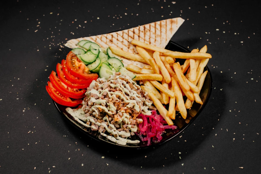 Шаурма в тарелке 