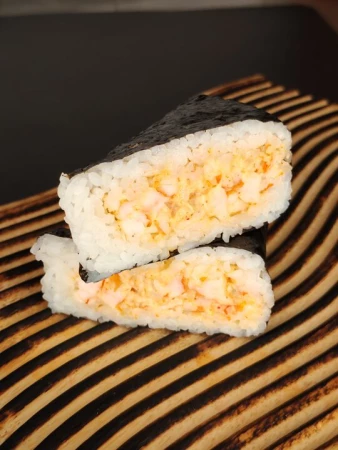 Онигири с курицей