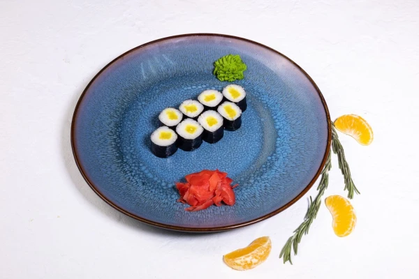 Классический ролл с такуаном