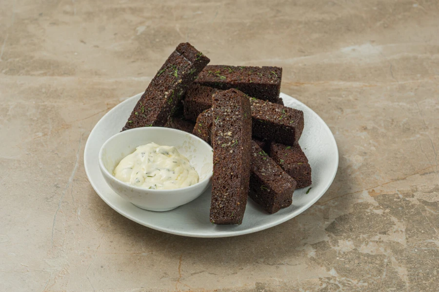 Гренки чесночные