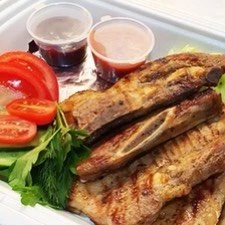 Ребра гриль с овощами