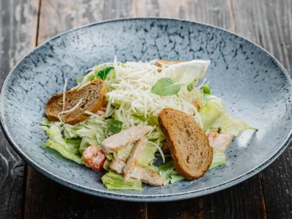 Мини-цезарь с птицей