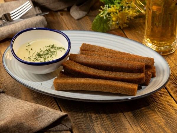 Сырные ржаные гренки