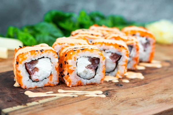 Ролл Том Ям