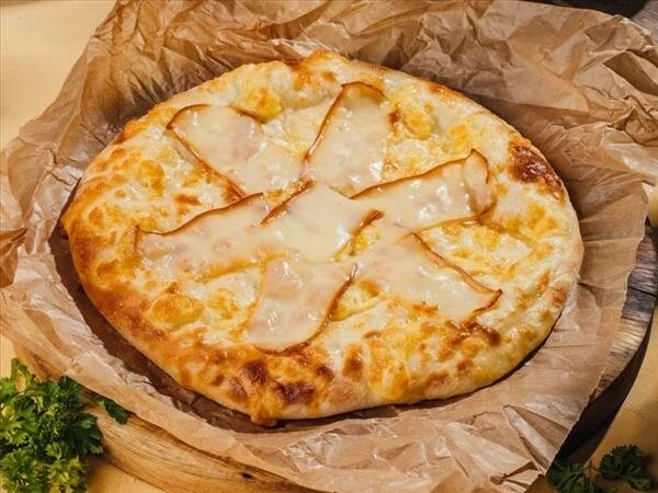 Хачапури с копченым сулугуни