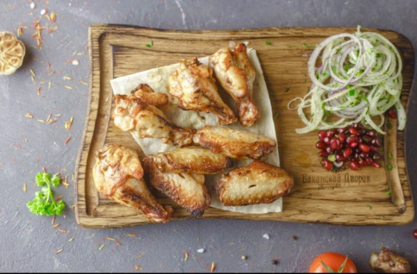 Куриные крылья на углях