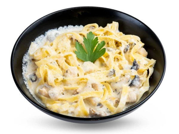 Паста с цыпленком и грибами