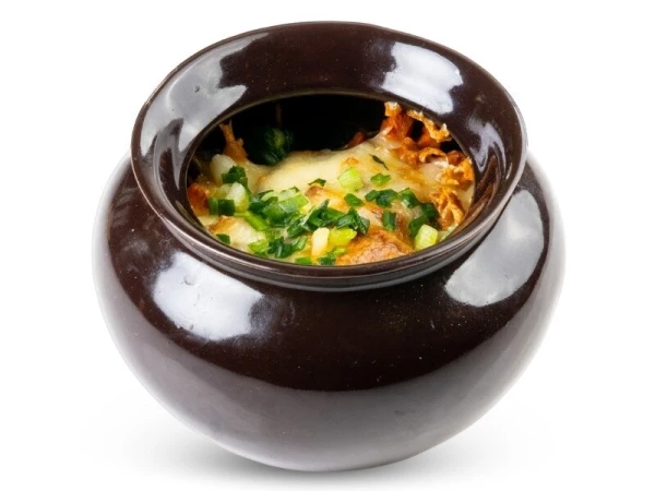 Жаркое с говядиной в горшочке