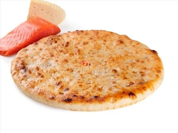 Пирог с семгой и сыром