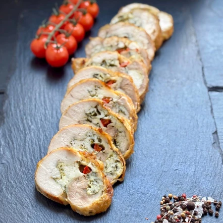 Рулет куриный с адыгейским сыром