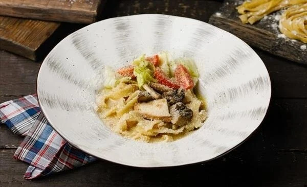 Паста С цыпленком и грибами 220г