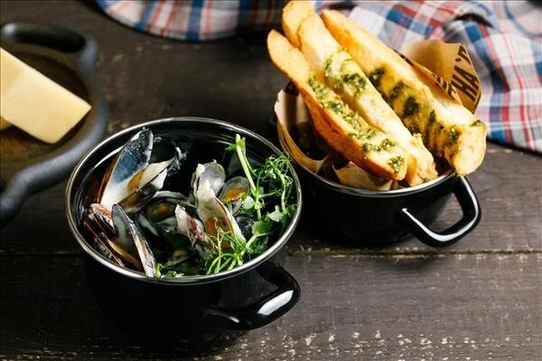 Мидии в сливочно-сырном соусе