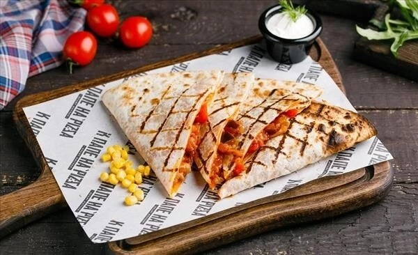 Кесадилья с цыпленком