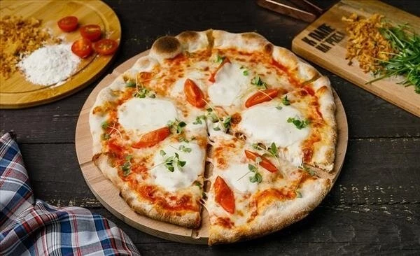 Пицца Маргарита с моцареллой 560г