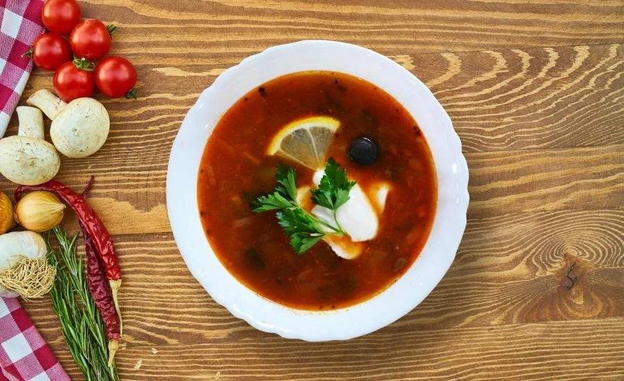 Солянка мясная