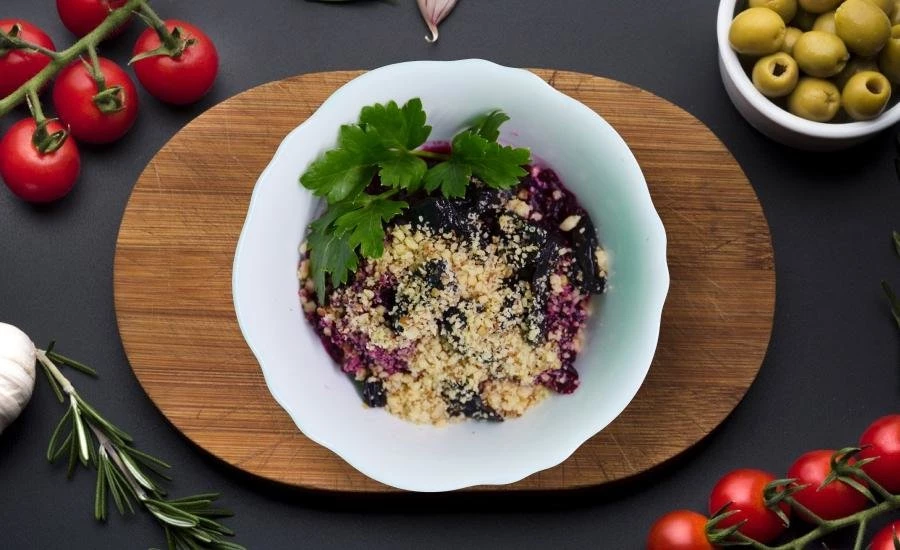 Свекла с черносливом и грецким орехом