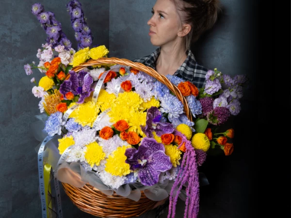 Яркий праздник 