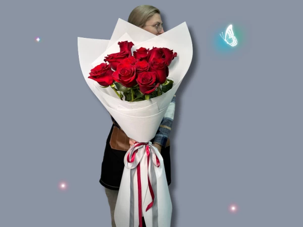 11 высоких роз