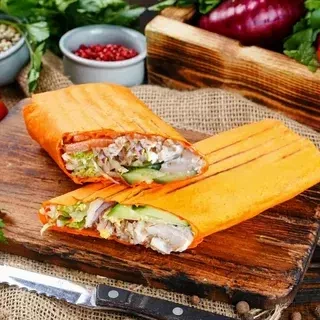 Шаурма в сырном лаваше с Курицей