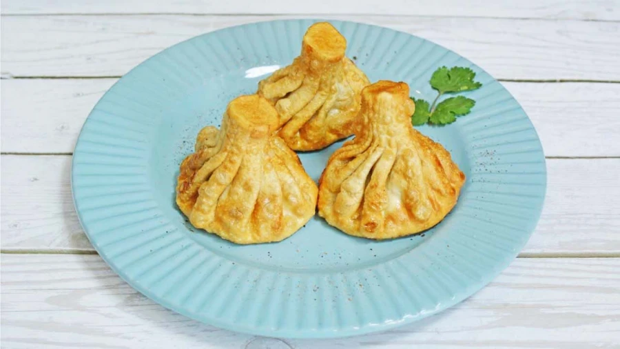 Хинкали со свининой и говядиной жаренные
