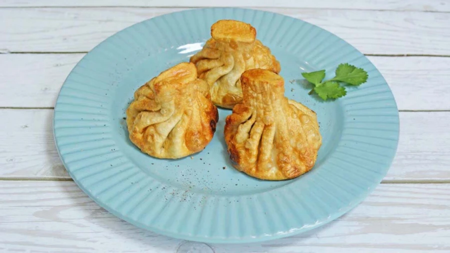 Хинкали с бараниной и говядиной жаренные