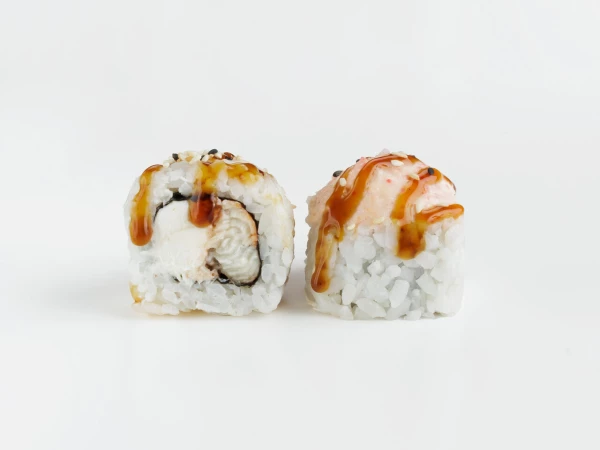 Запечённый Ролл Лава с угрём