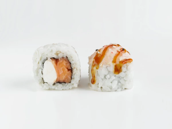 Запечённый Ролл Лава с лососем