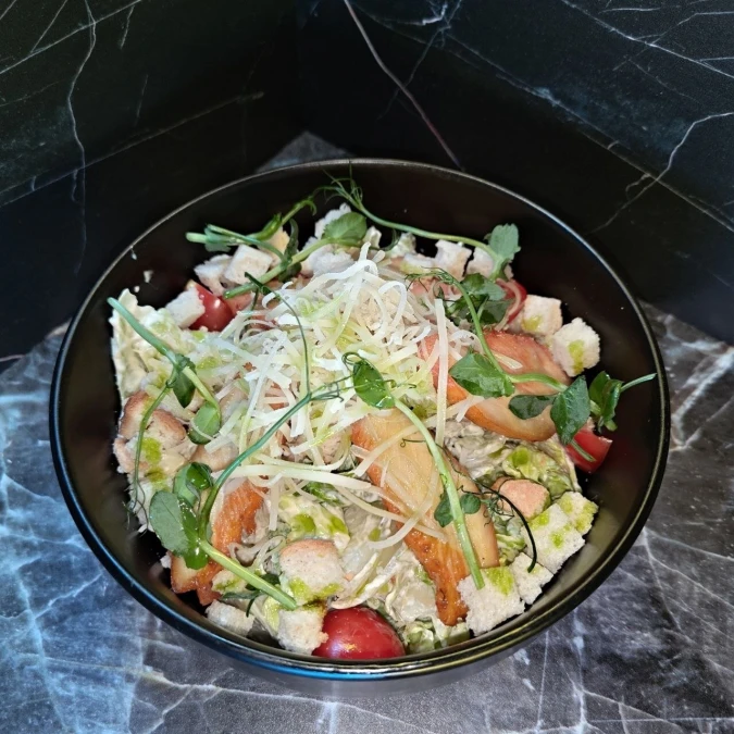 Цезарь с курицей