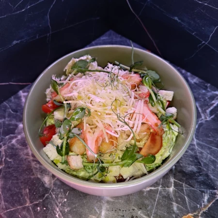 Цезарь с креветками 