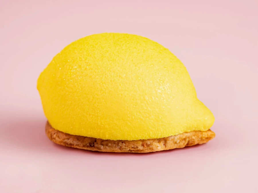 "Лимон-клубника" Муссовое пироженое 