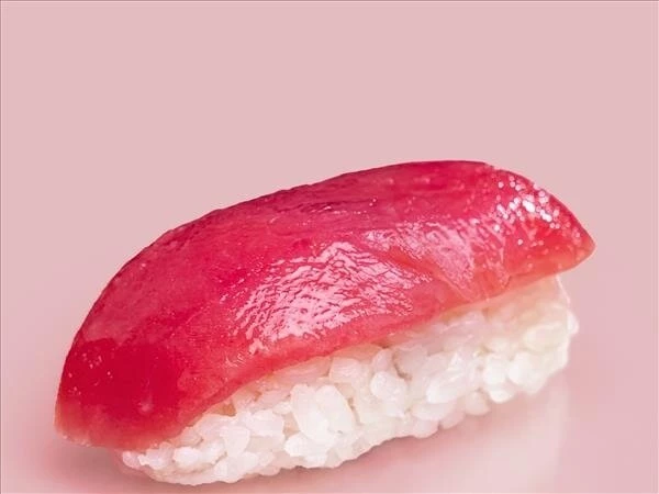 Суши с тунцом