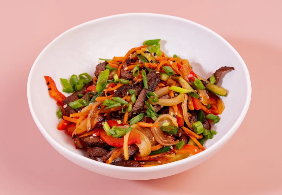 Салат Лаззат с говядиной