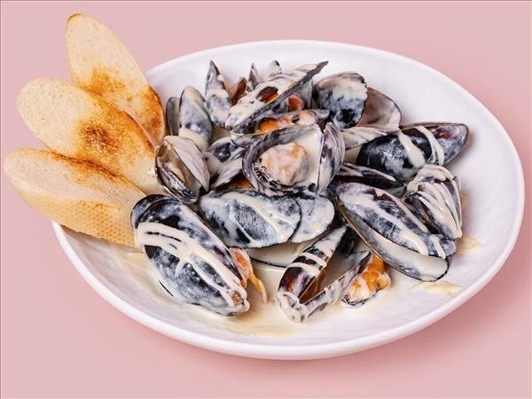 Мидии в сливочно-сырном соусе