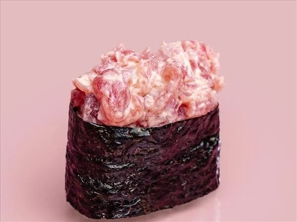 Гункан с тунцом