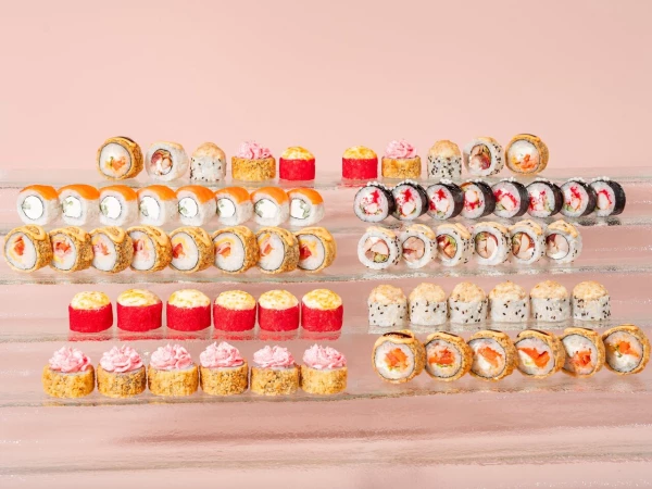 Сет роллов «Весенний L» (64 шт)