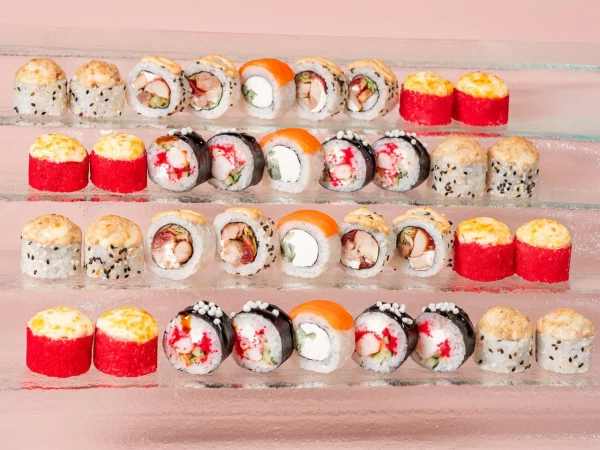 Сет роллов «Весенний M» (36 шт)