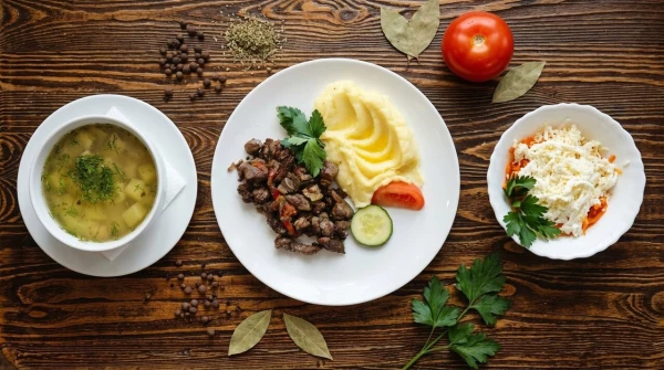 Комбо #4 САЛАТ+СУП+ГОРЯЧЕЕ 