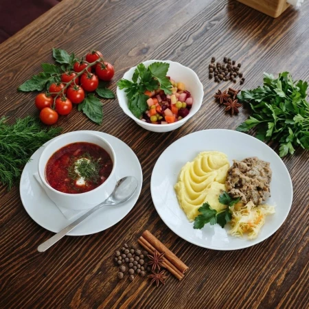 Комбо #4 САЛАТ+СУП+ГОРЯЧЕЕ 