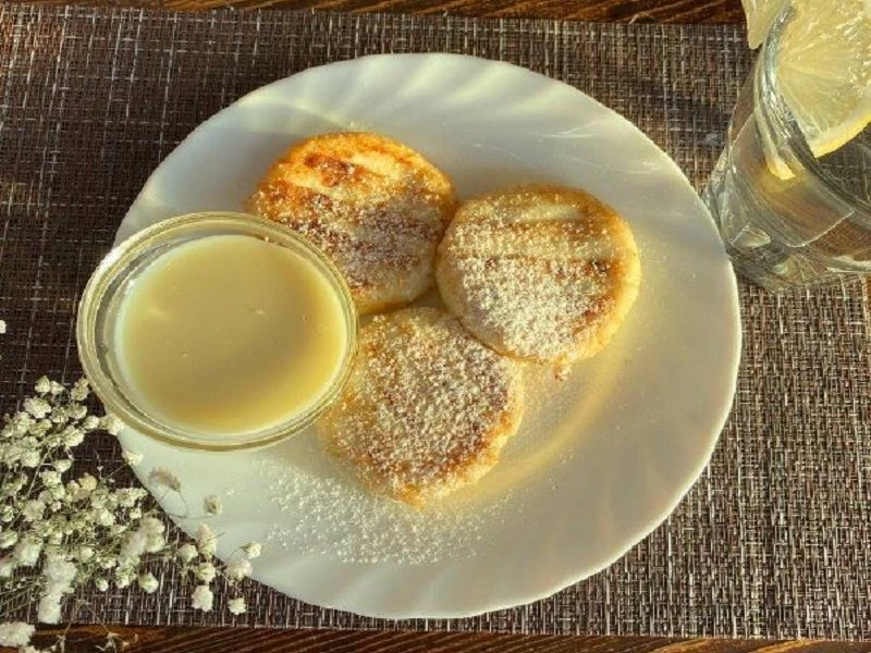Сырники со сгущенкой