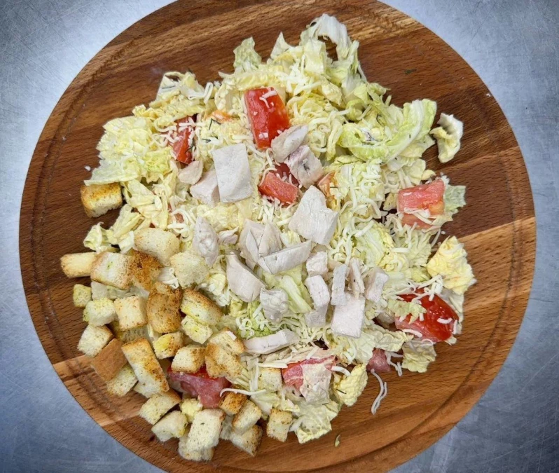 Цезарь с курицей
