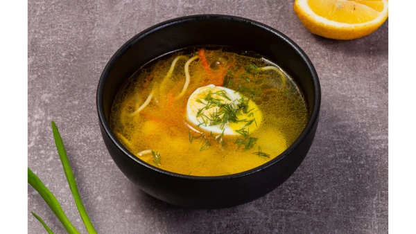 Куриный суп с яйцом